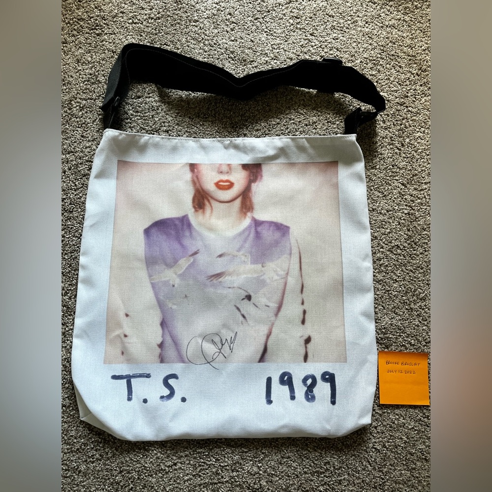 RARE Taylor Swift autographed tote